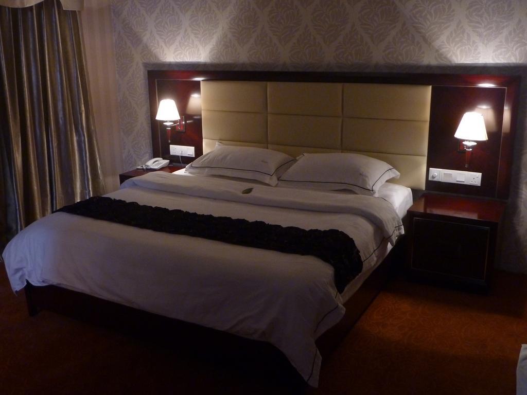 Pariss Hotel Johor Bahru Esterno foto