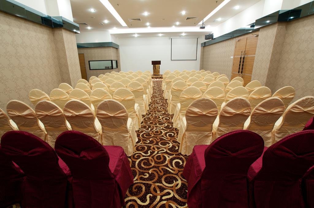 Pariss Hotel Johor Bahru Esterno foto
