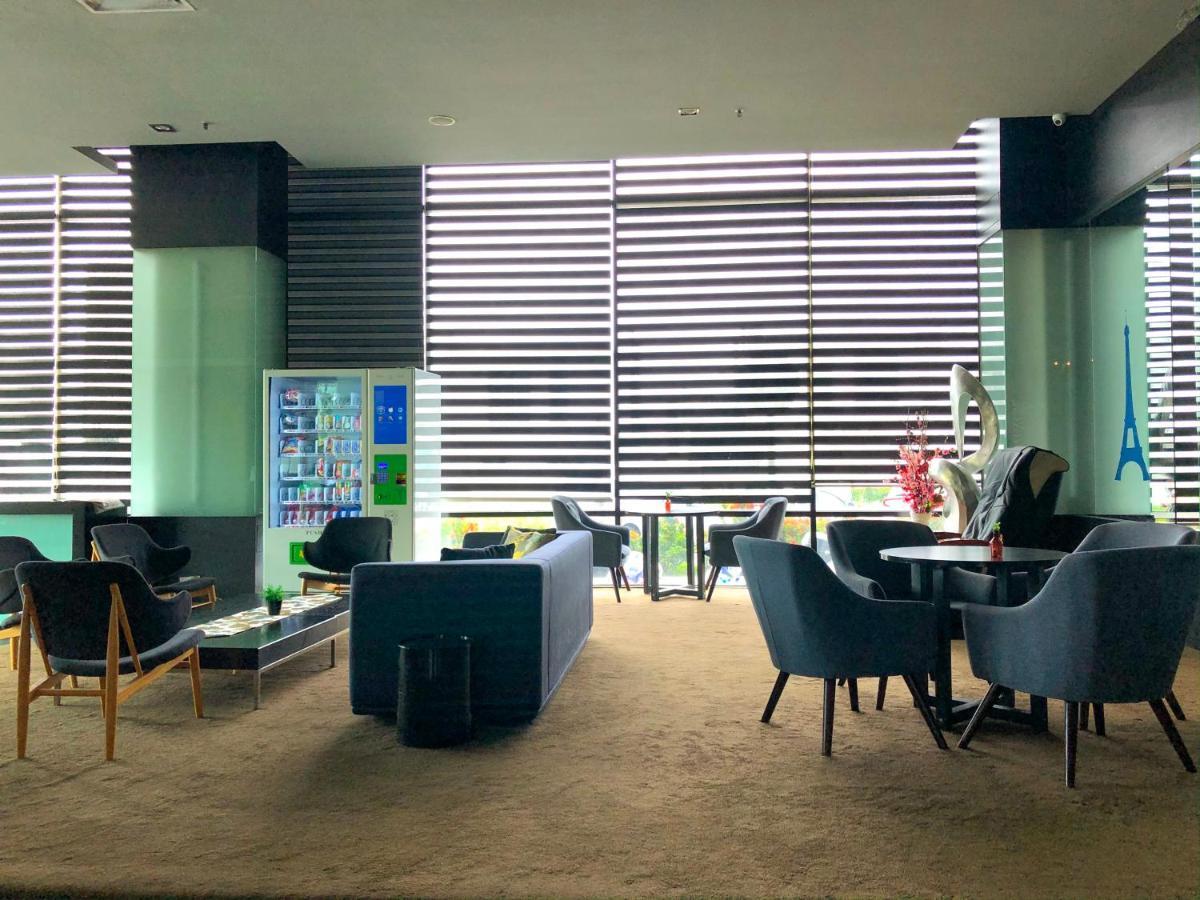 Pariss Hotel Johor Bahru Esterno foto